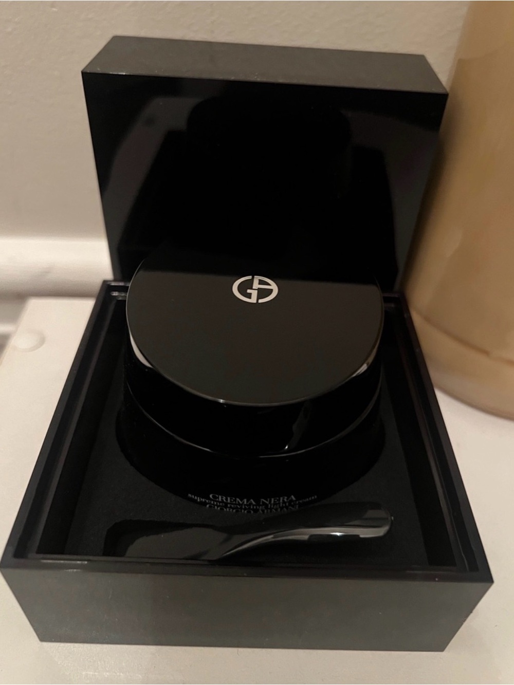 Giorgio Armani Crema Nera Supreme Reviving Light Cream — Black